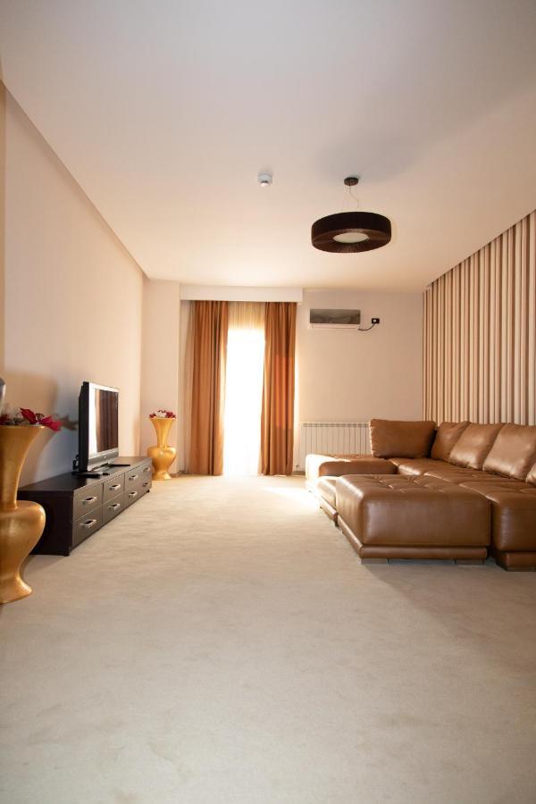 Hotel Palace Severin Drobeta Turnu Severin Extérieur photo